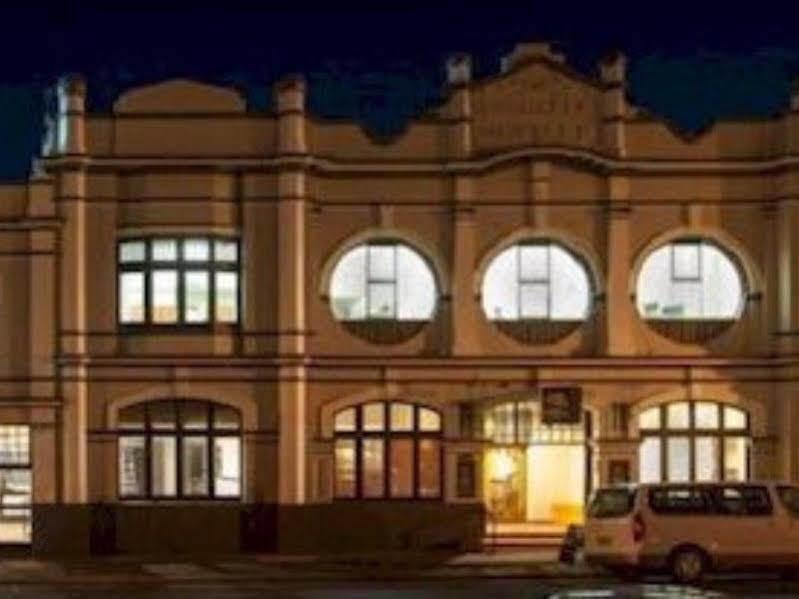 לונסטון The Cornwall Historic Hotel מראה חיצוני תמונה